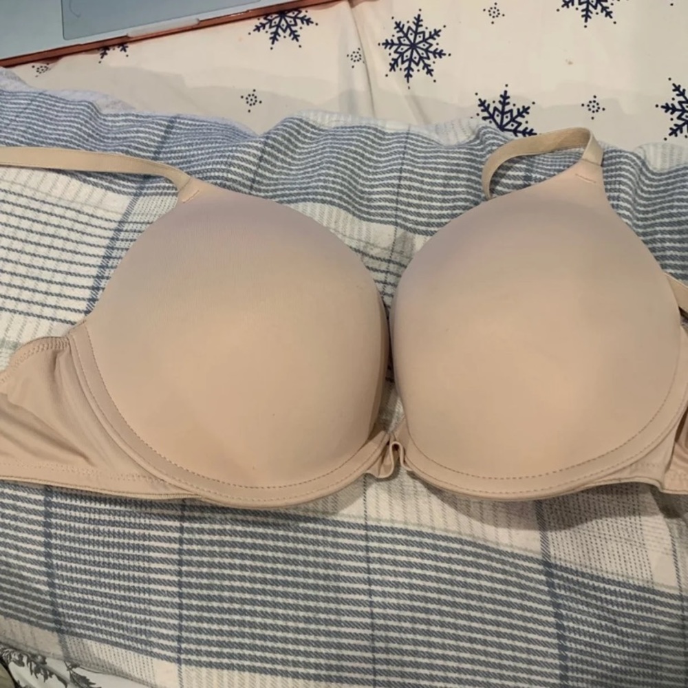 pink 32D push-up bra